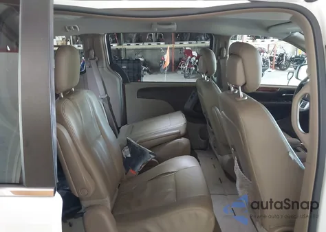 2016 Chrysler Town & Country Touring from USA, damaged, VIN 2C4RC1BGXGR280363